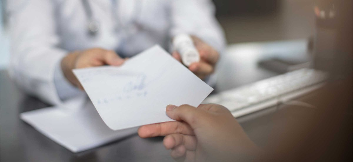 Médecins : vers un déremboursement des prescriptions des praticiens déconventionnés ?